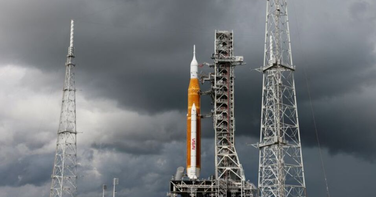 NASA Moon rocket ready for second attempt at liftoff